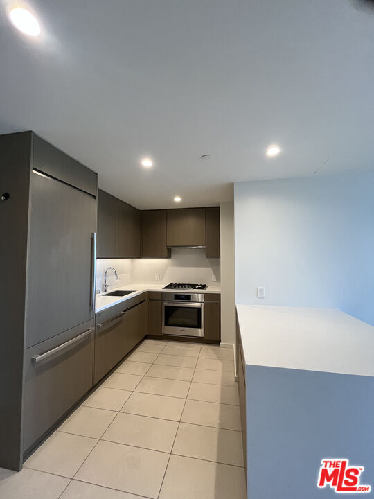 Building Photo - 889 Francisco St