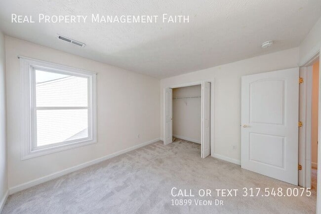 Building Photo - 10899 Veon Dr
