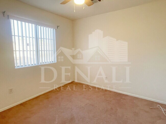 Building Photo - 1154 S Boulder St