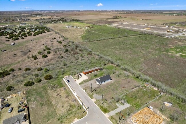 Building Photo - 260 Amaranta Ln