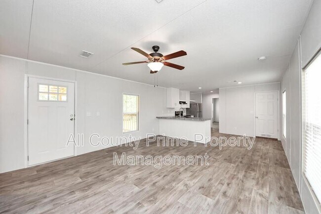 Building Photo - 1560 Brown Rd