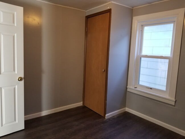 Building Photo - 224 W North St