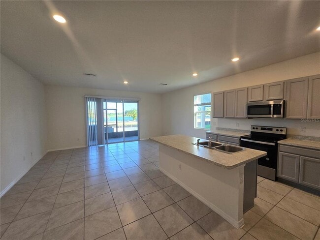 Building Photo - 1097 Blue Jay Dr