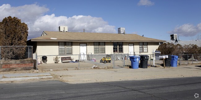 Primary Photo - 271 Juniper St