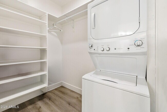 Building Photo - 3912 S Kyrene Rd