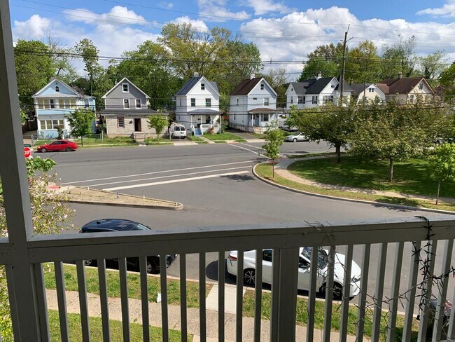 Building Photo - 227 Muhlenberg Pl