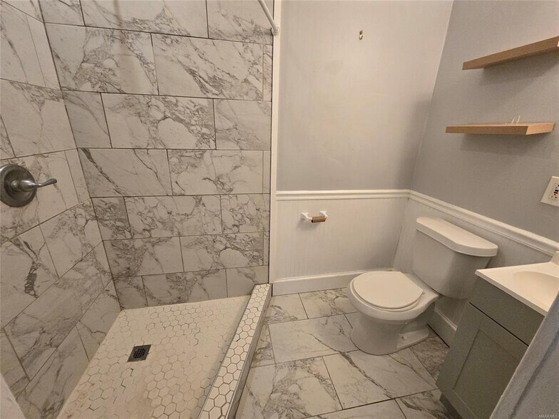 Building Photo - 3256 Montezuma Rd