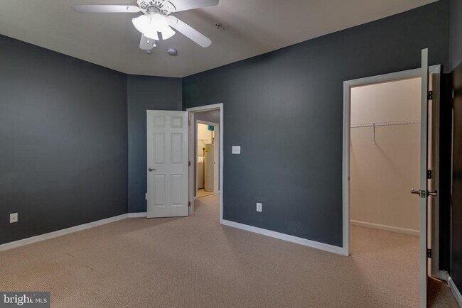 Building Photo - 44241 Beaver Creek Dr