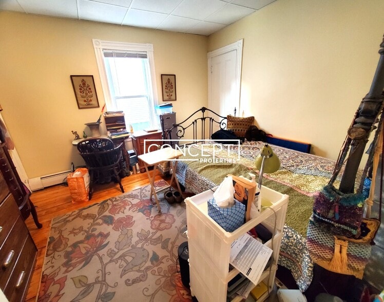 Building Photo - 2 Gilson Terrace