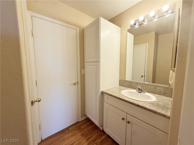 Building Photo - 5057 Midnight Oil Dr