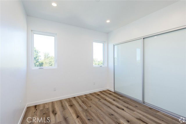 Building Photo - 5655 Hazeltine Ave