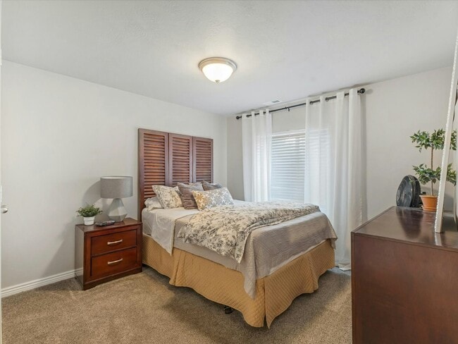 Building Photo - 11914 N Apollo Way