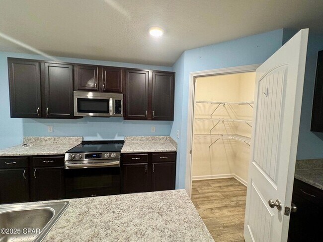 Building Photo - 149 Merrion Rd