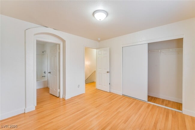 Building Photo - 4706 Pinon Pointe Rd