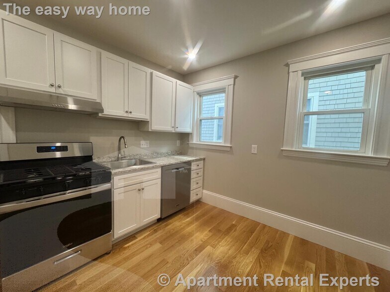 Primary Photo - 11 Belmont Sq