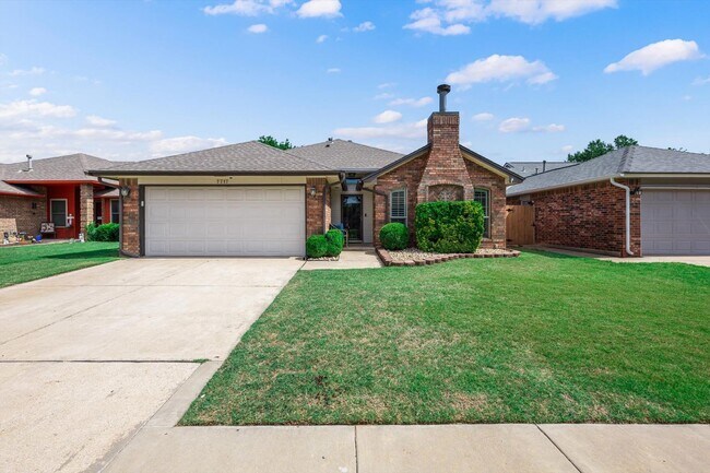 Building Photo - Two reasons to stop scrolling: the schools and the bathrooms. 3/2/2 Home in Putnam City Northaven...