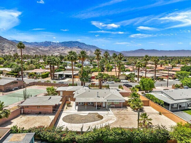 Building Photo - 44500 San Carlos Ave