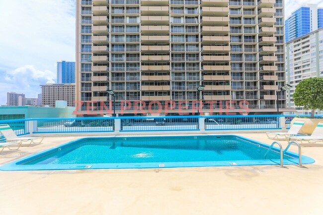 Building Photo - Kapiolani Terrace studio for rent