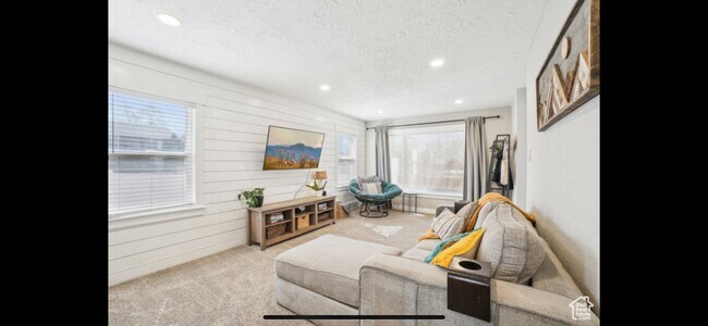 Building Photo - 3513 US-89