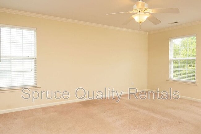 Building Photo - 6201 Elderbush Dr