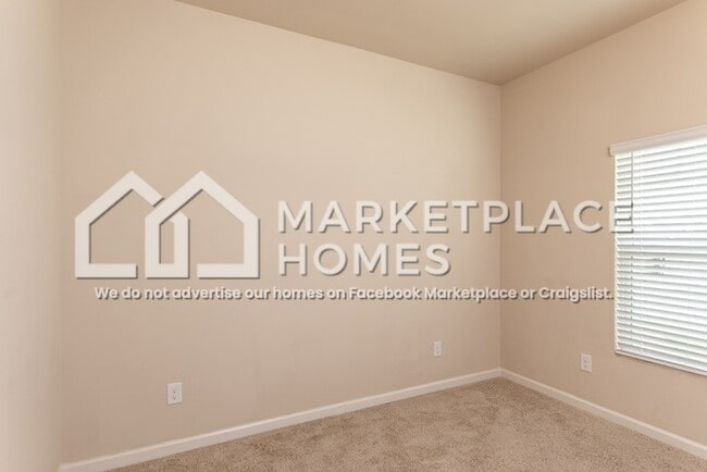 Building Photo - 3098 White Gate Lp