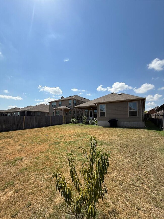 Building Photo - 16602 Brogan Ln