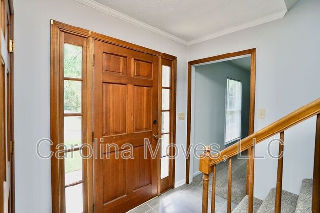 Building Photo - 204 Overcreek Rd