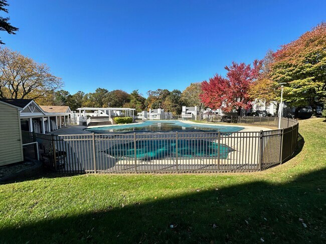 Building Photo - 1600 Hagys Ford Rd