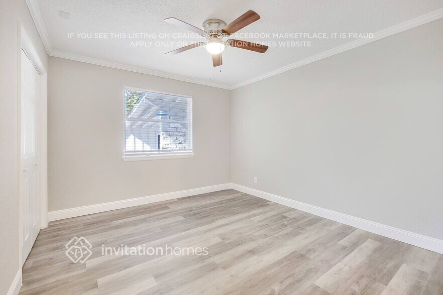 Building Photo - 6266 Shady Oak Dr