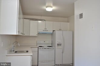 Building Photo - 103 Hughey Ct