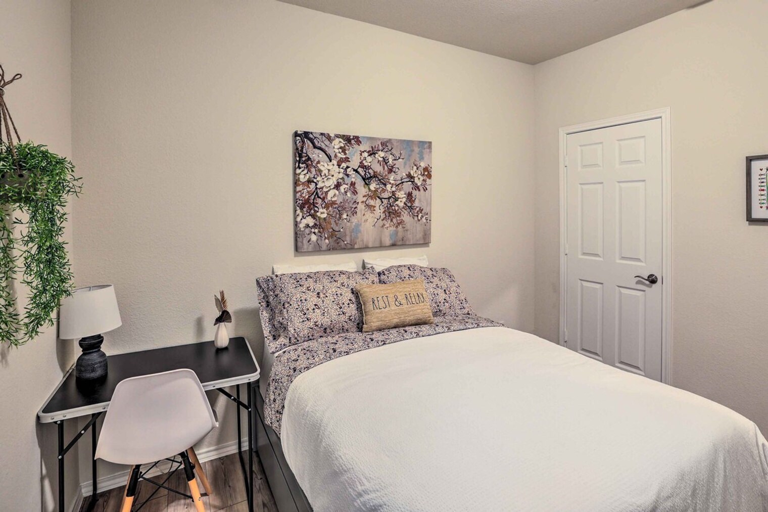 Building Photo - 1129 Bluespire Dr