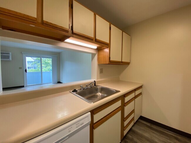 Building Photo - 155 Eastern Ave