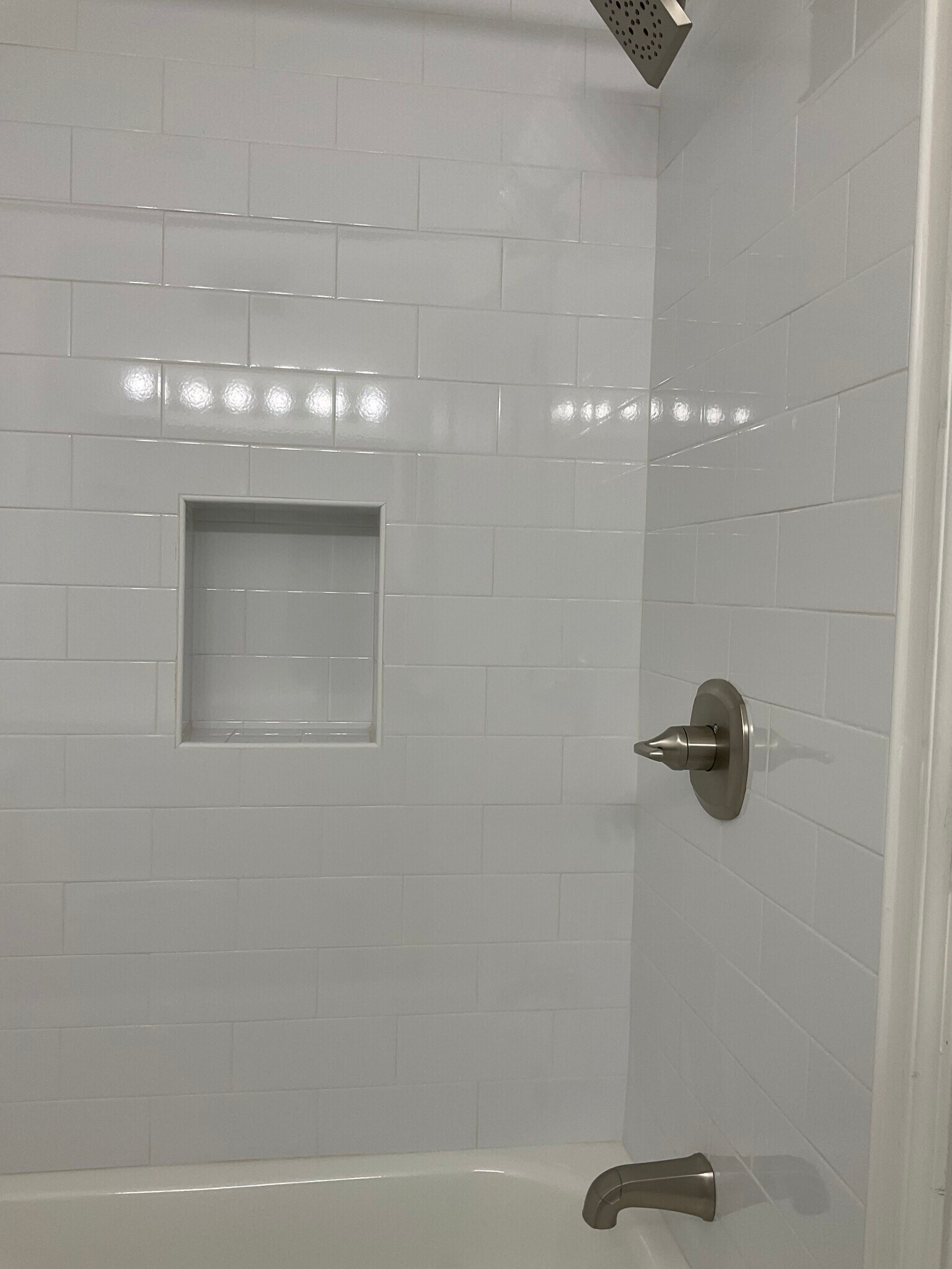 NEw bath - 1010 Woodland Vlg