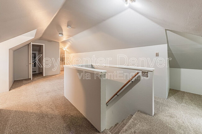 Building Photo - 3783 Franklin St