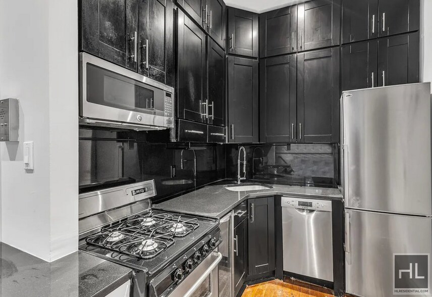 Primary Photo - Hudson Street