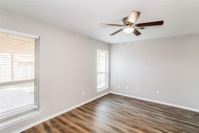 Building Photo - 2837 Green Canyon Dr