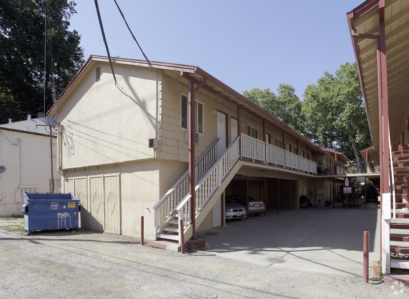 Primary Photo - D Street Apartments
