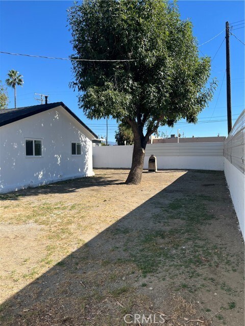 Building Photo - 8893 Nuevo Ave