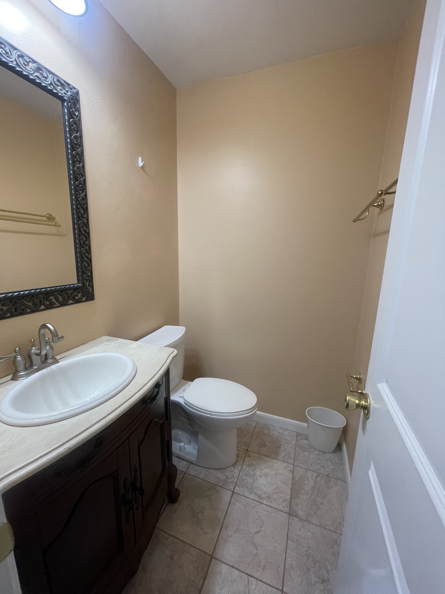 Building Photo - 1832 Epworth Ln