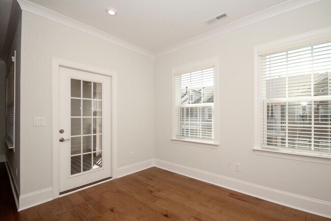 Building Photo - Beautiful John Wieland end unit townhouse ...