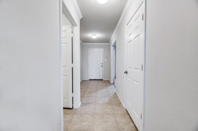 Building Photo - 369 Magma Dr