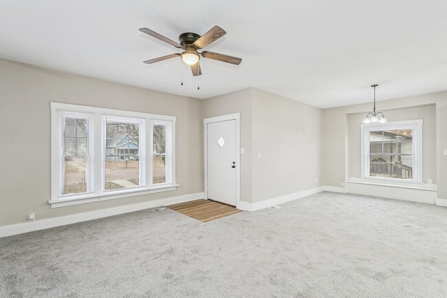 Building Photo - Beautifully Renovated 3 Bedroom, 2 Bath Home