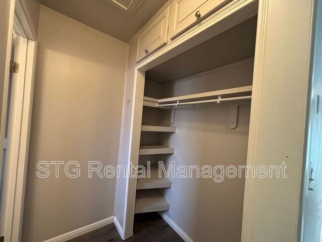 Building Photo - 145 E 500 S