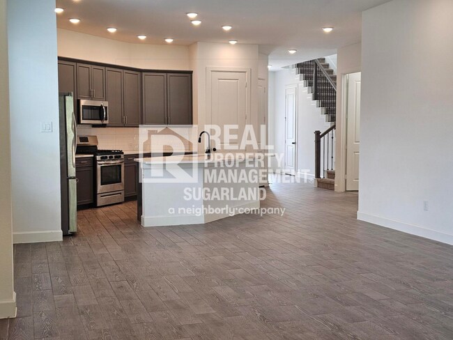 Building Photo - Move-In Ready Home in Sienna with Resort Amenities