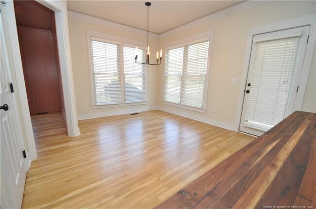 Building Photo - 1164 Trentini Ave