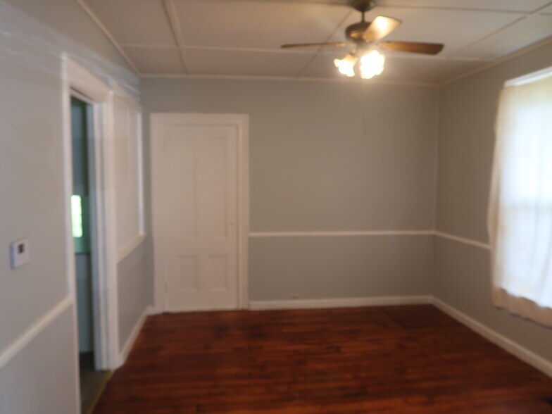 Building Photo - 456 Franklin St