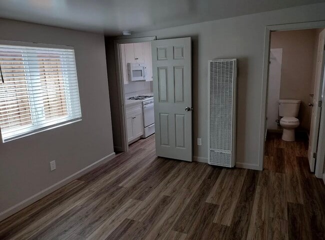 Building Photo - Single Family Home!