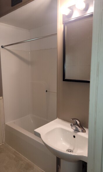 Bathroom - 191 North Ave