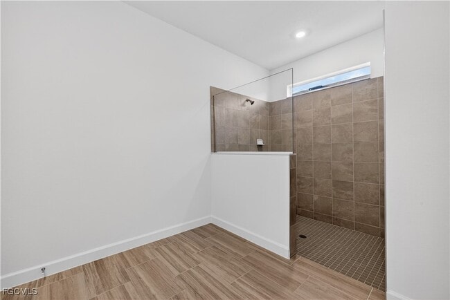 Building Photo - 15015 Bluewater Rd