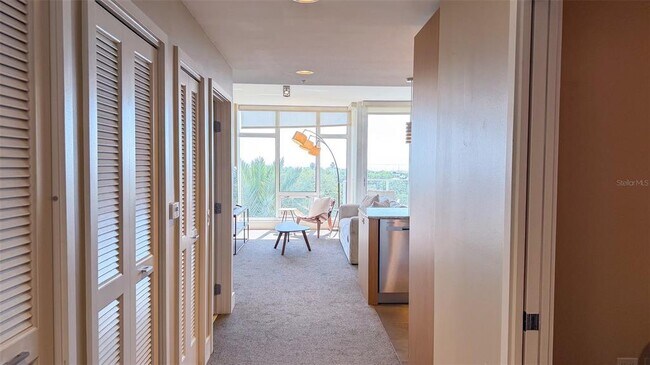 Building Photo - 175 1st St S